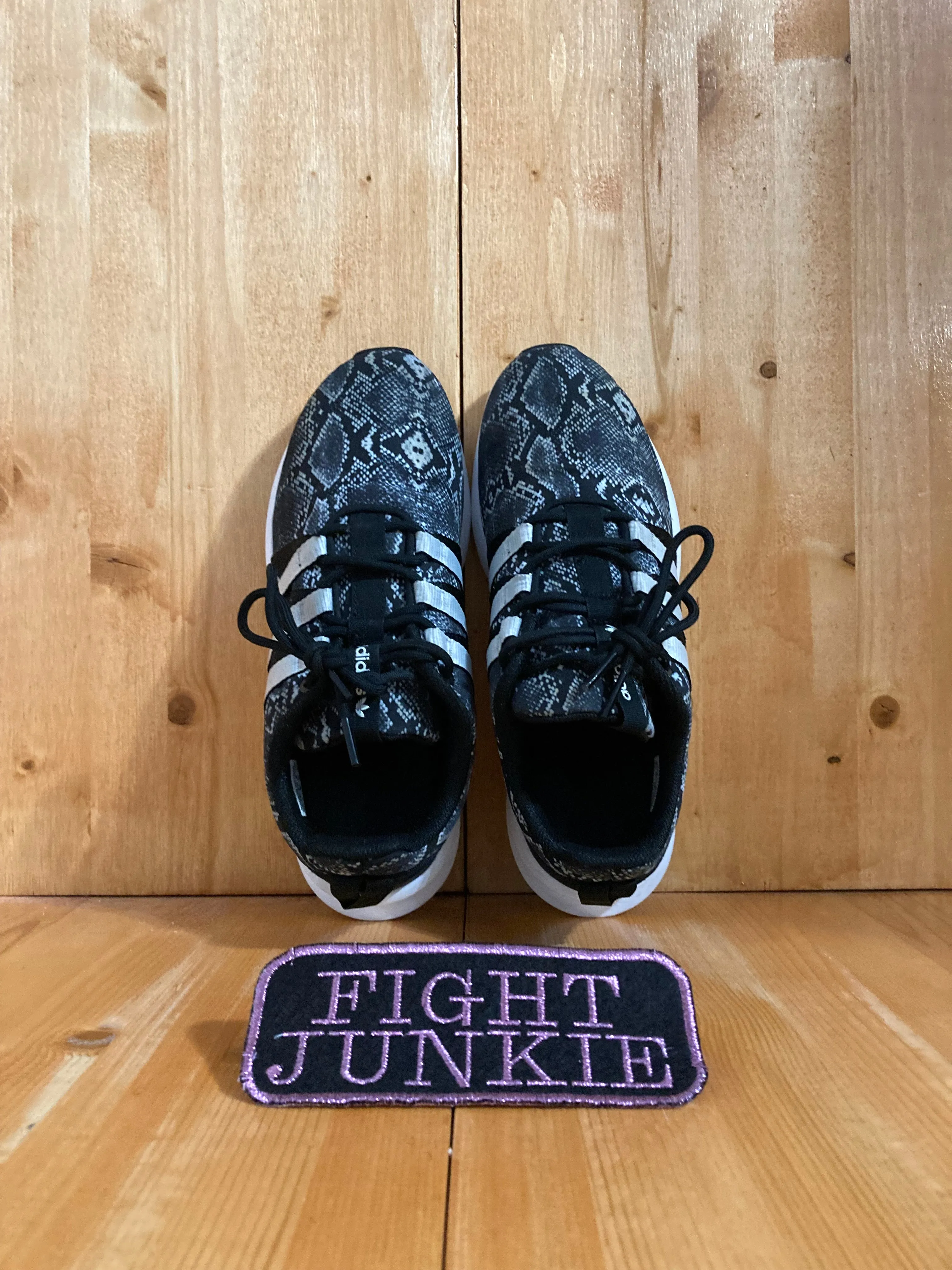 ADIDAS SL LOOP RACER Women Size 8.5 Running Training Shoes Sneakers Black & White D69853