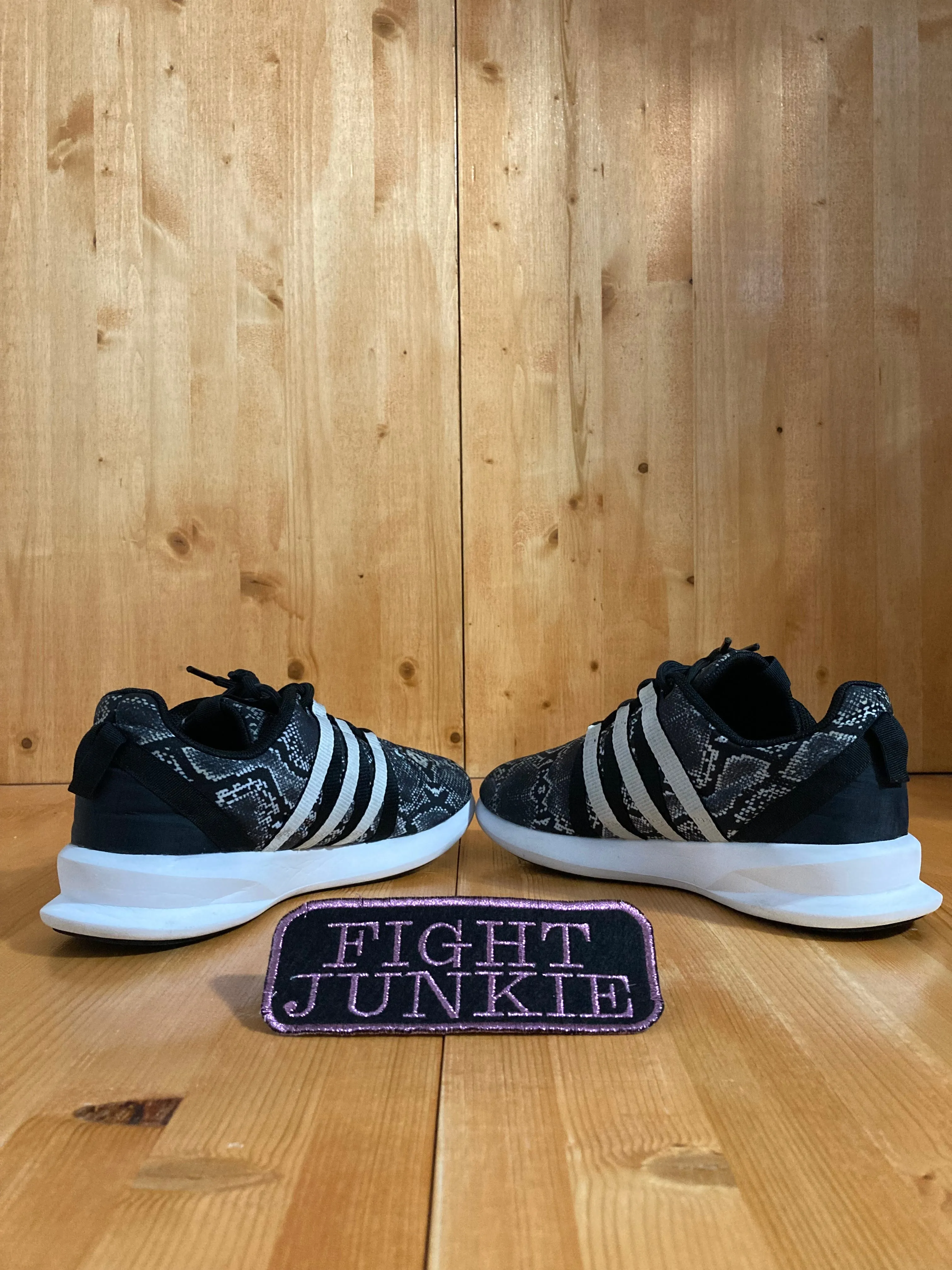 ADIDAS SL LOOP RACER Women Size 8.5 Running Training Shoes Sneakers Black & White D69853