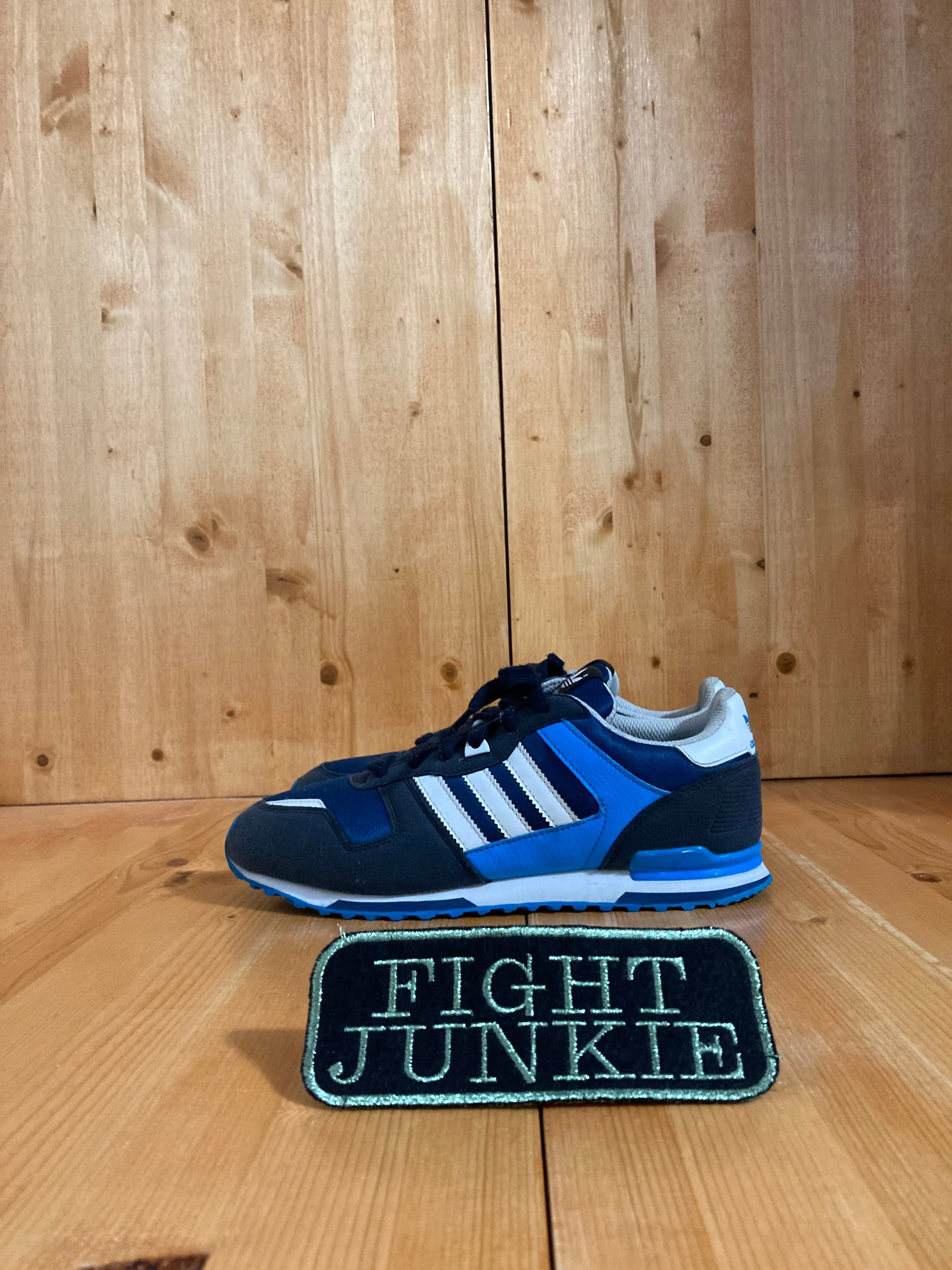 ADIDAS ZX 700 Women's Size 6.5 Suede Running Training Shoes Sneakers Gray & Blue D67633