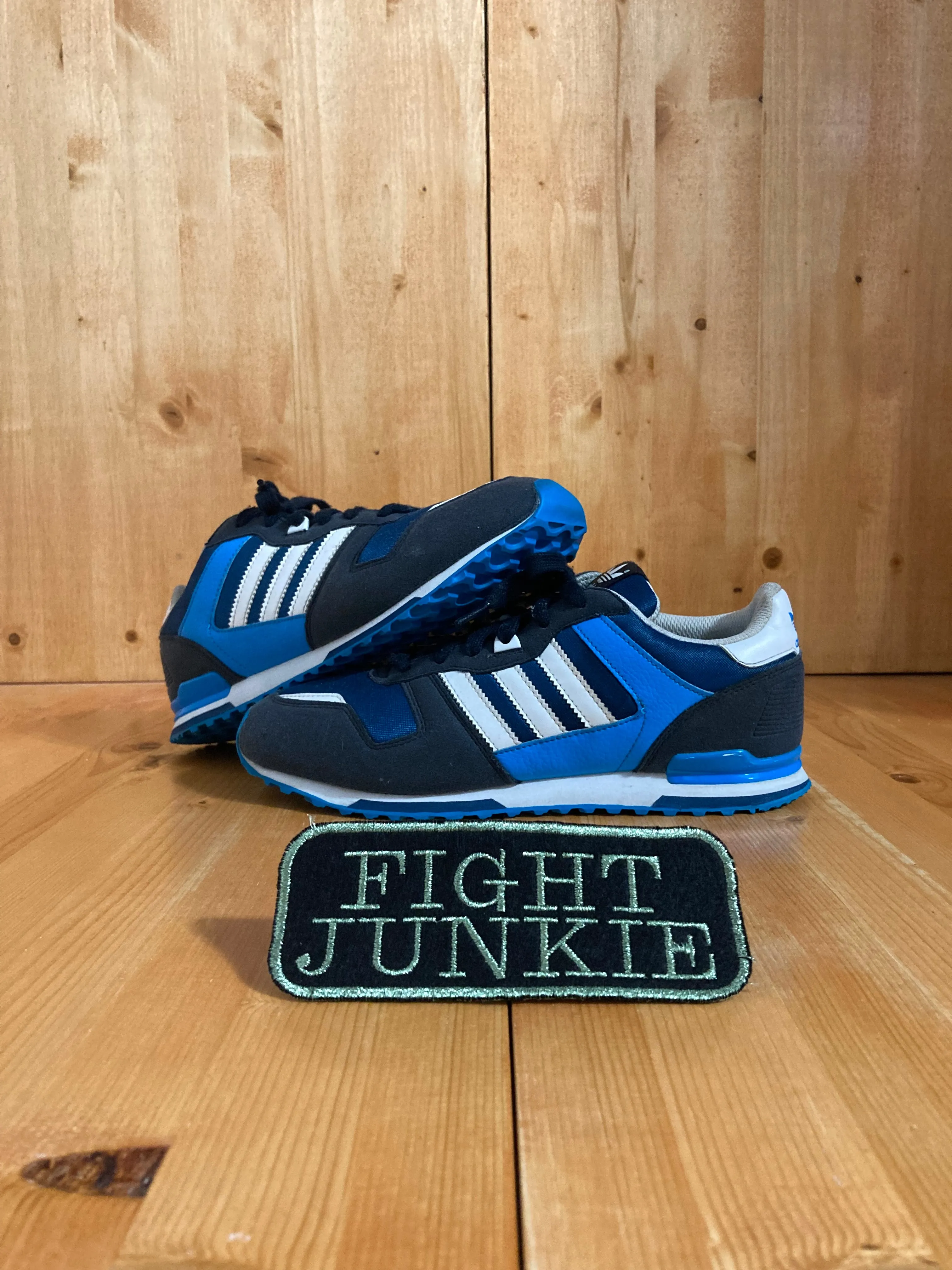 ADIDAS ZX 700 Women's Size 6.5 Suede Running Training Shoes Sneakers Gray & Blue D67633