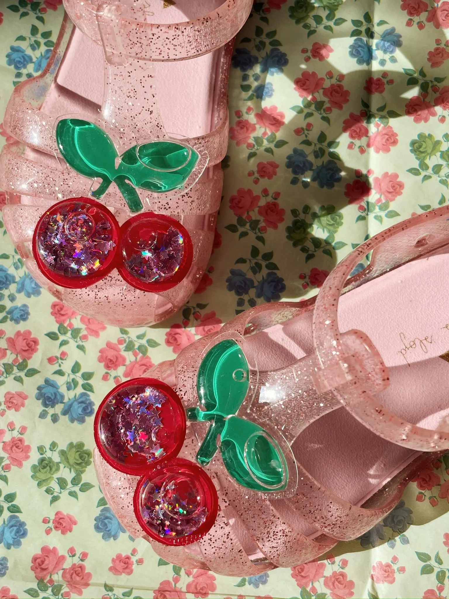 (KS102521) Lilo Water Sandals - Cherry